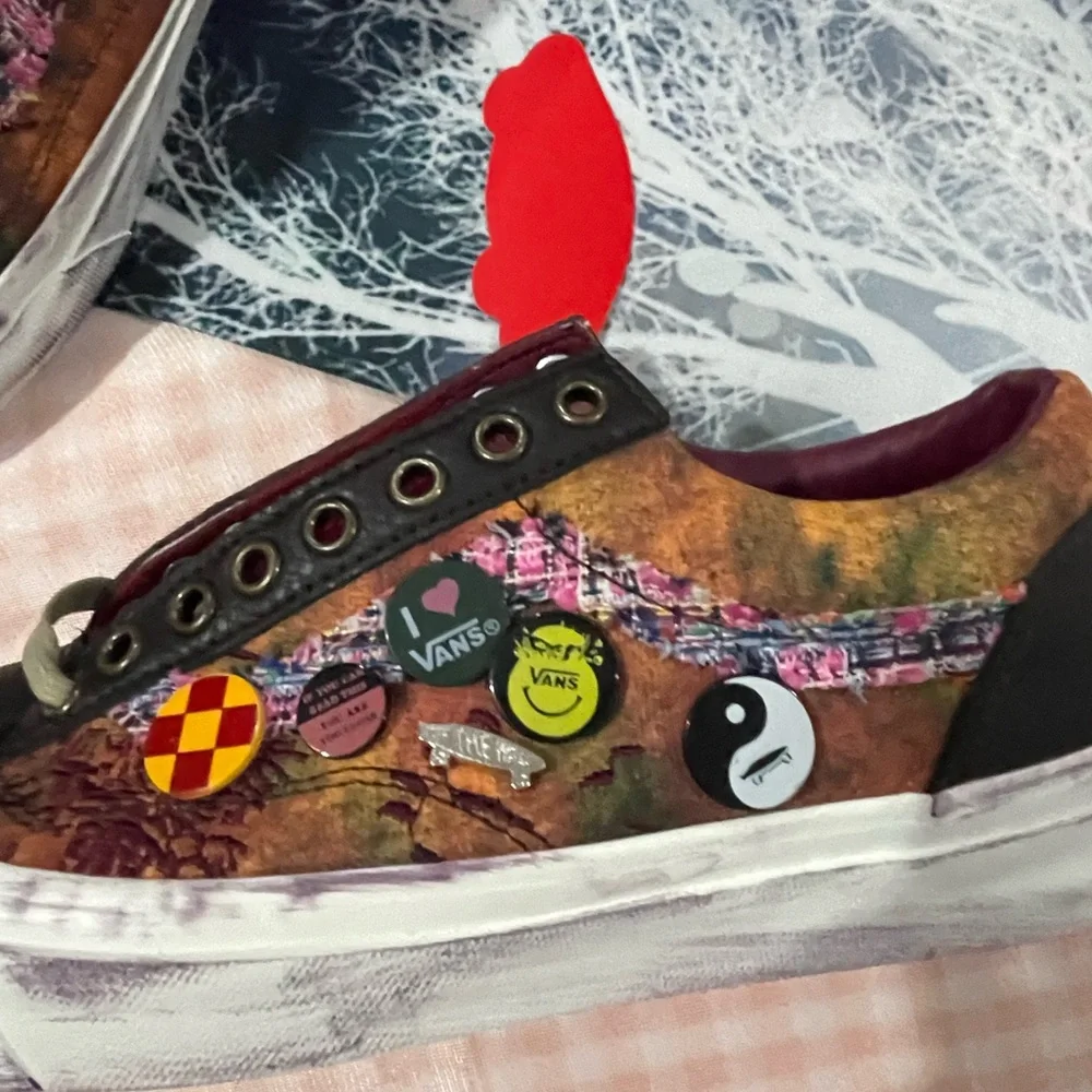 Vans Multicolor Low Top Sneakers with Black Toe - Picture 7 of 11